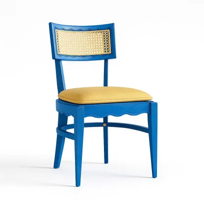 Sedia laterale in legno con schienale in rattan e cuscino in poliestere blu e giallo