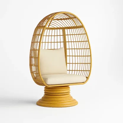 Poltrona a uovo in rattan con cuscini crema