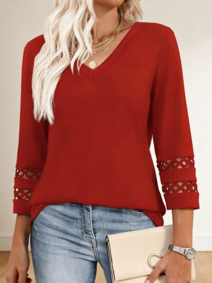 Fashionable Loose V-neck Three-quarter Sleeve  Casual Top With Hollow-out Design