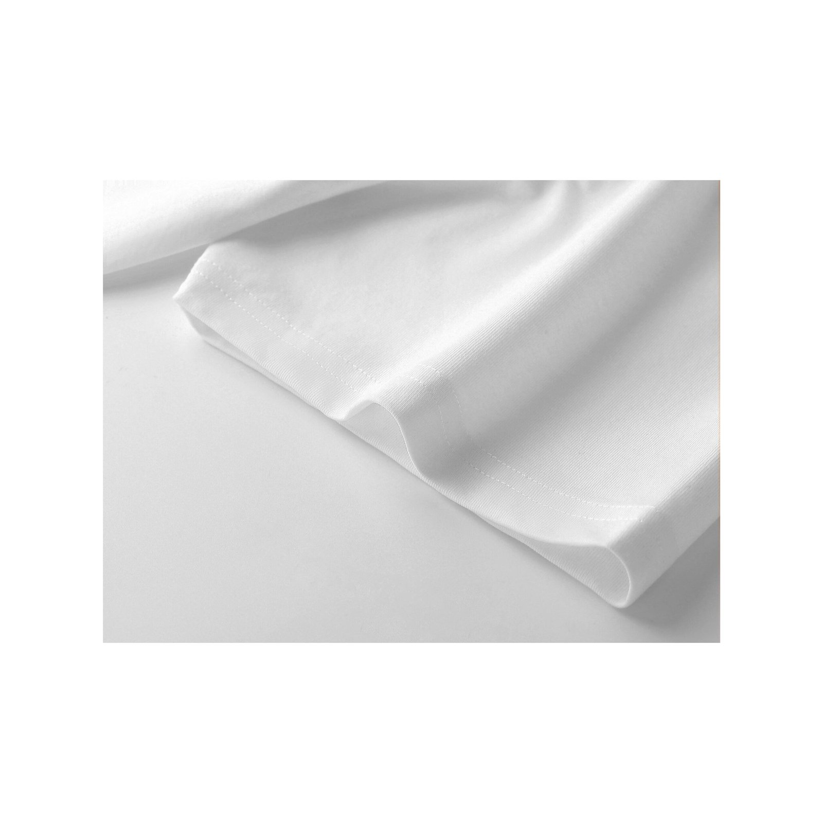 Bone Graphic T-Shirt – Rabbit Design, Hip Hop Style, Unisex Short Sleeve Crew Neck