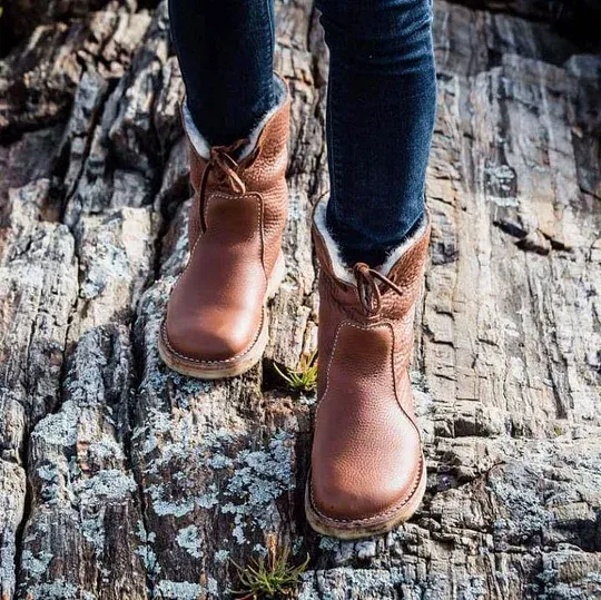 (🔥 -50% DTO)Botas aislantes para mujer: diseño ergonómico de punta ancha para aliviar la fatiga, impermeables y antideslizantes, adecuadas para días de nieve y lluvia.