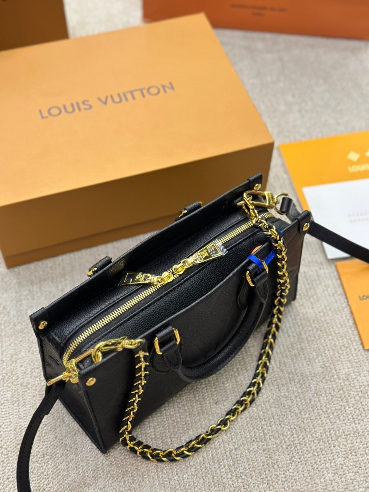 Louis Vuitton OnTheGo East West M23640