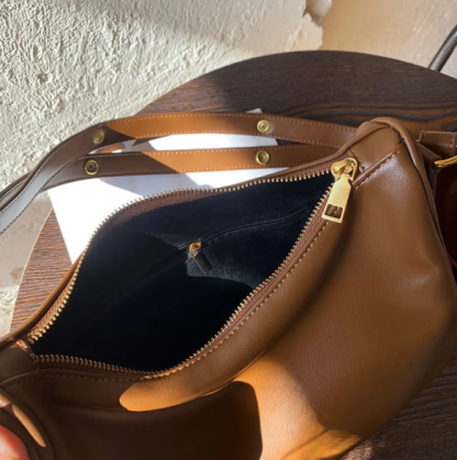 Messenger bag women's fashion solid color Korean style trendy all-match balck shoulder commuter bag