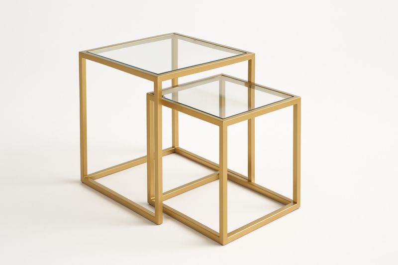 Tables gigognes carrées en verre et métal doré
