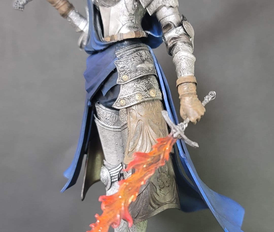 Twin Moon Knight Rellana Figure