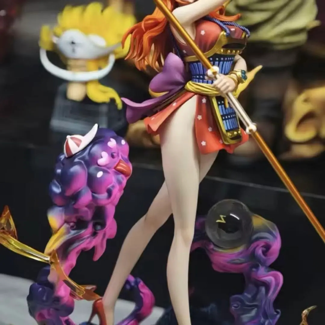 One Piece Onigashima Nami Statue