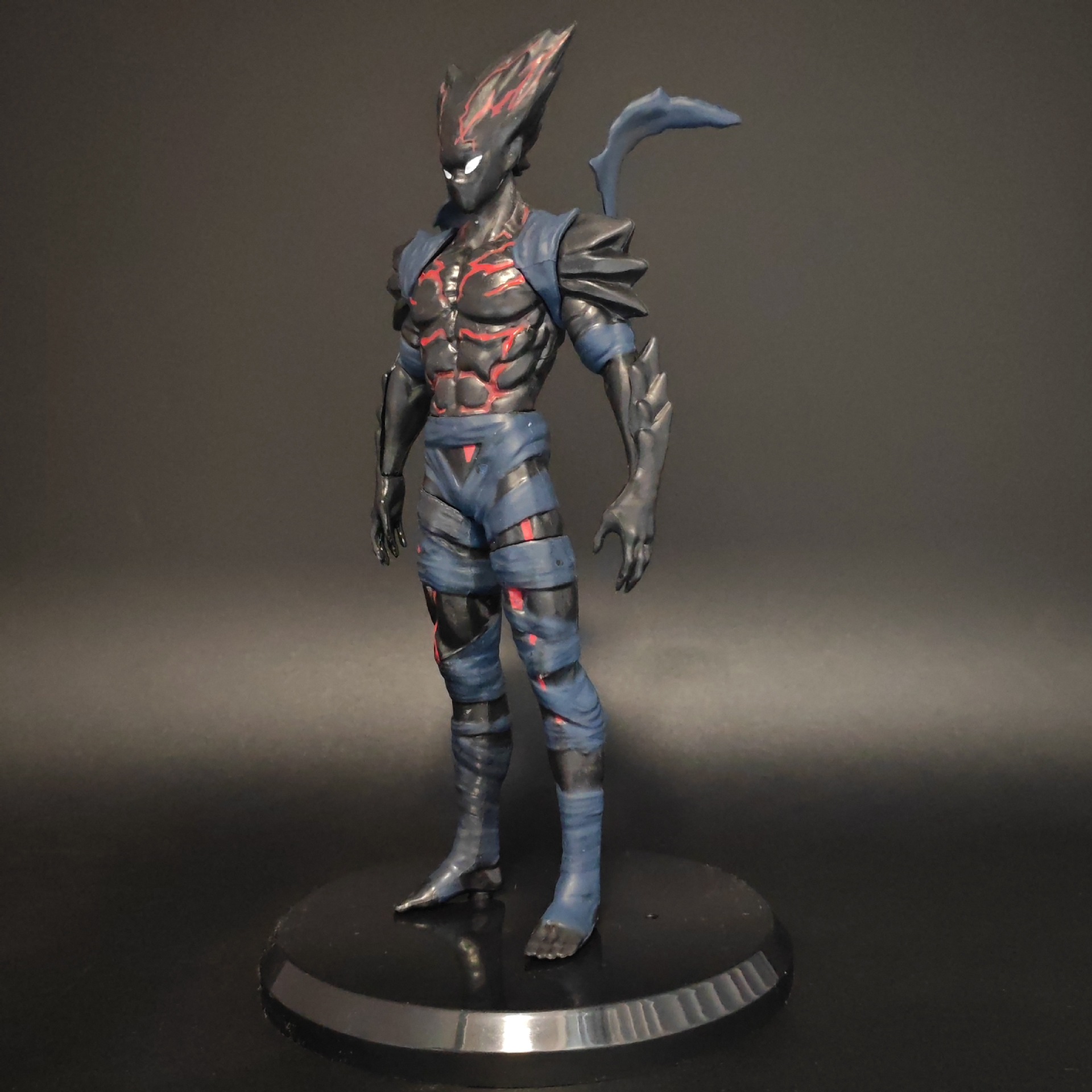 One Punch Man Pre-Cracked Garou Figure