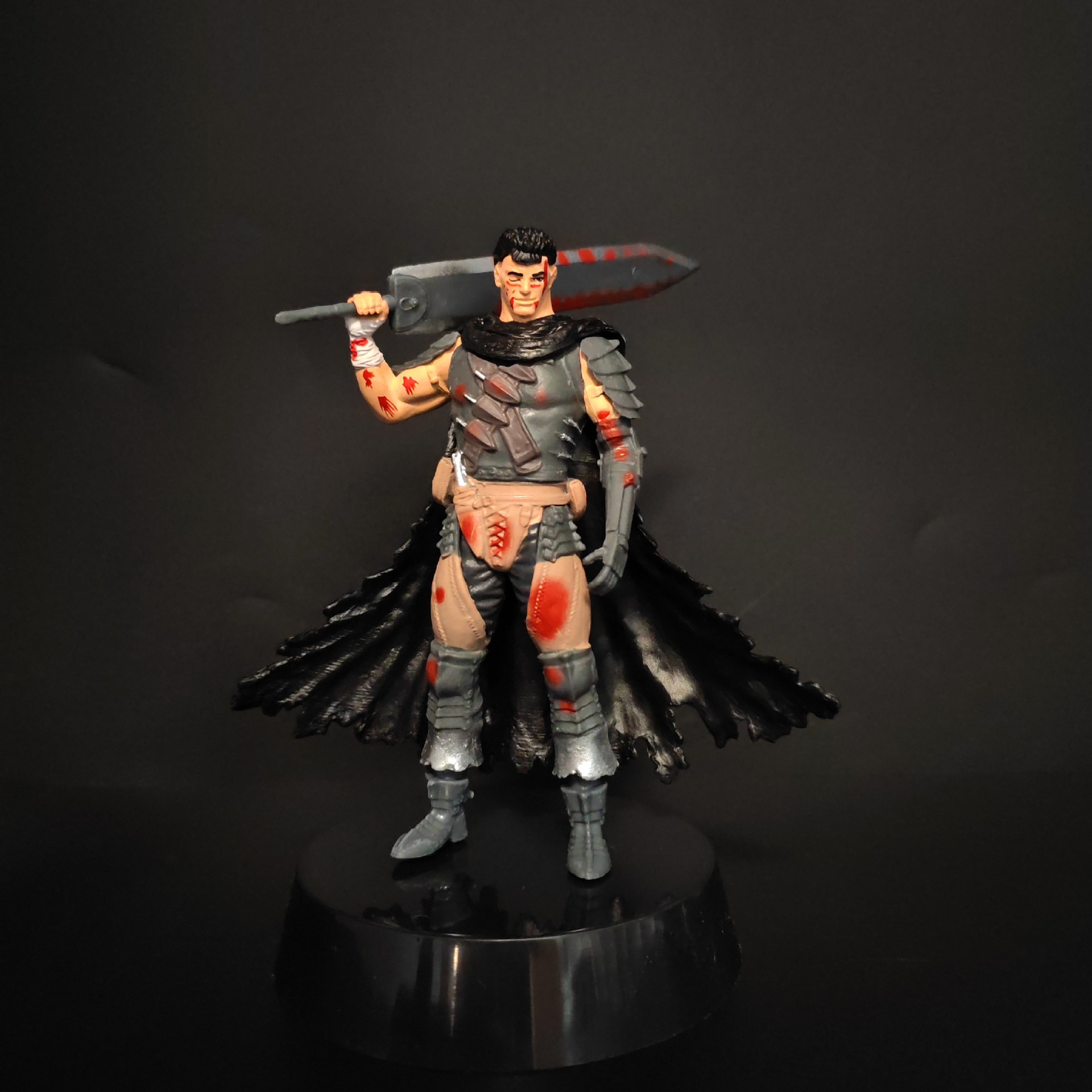 Berserk Guts Battle Damage Ver Figure