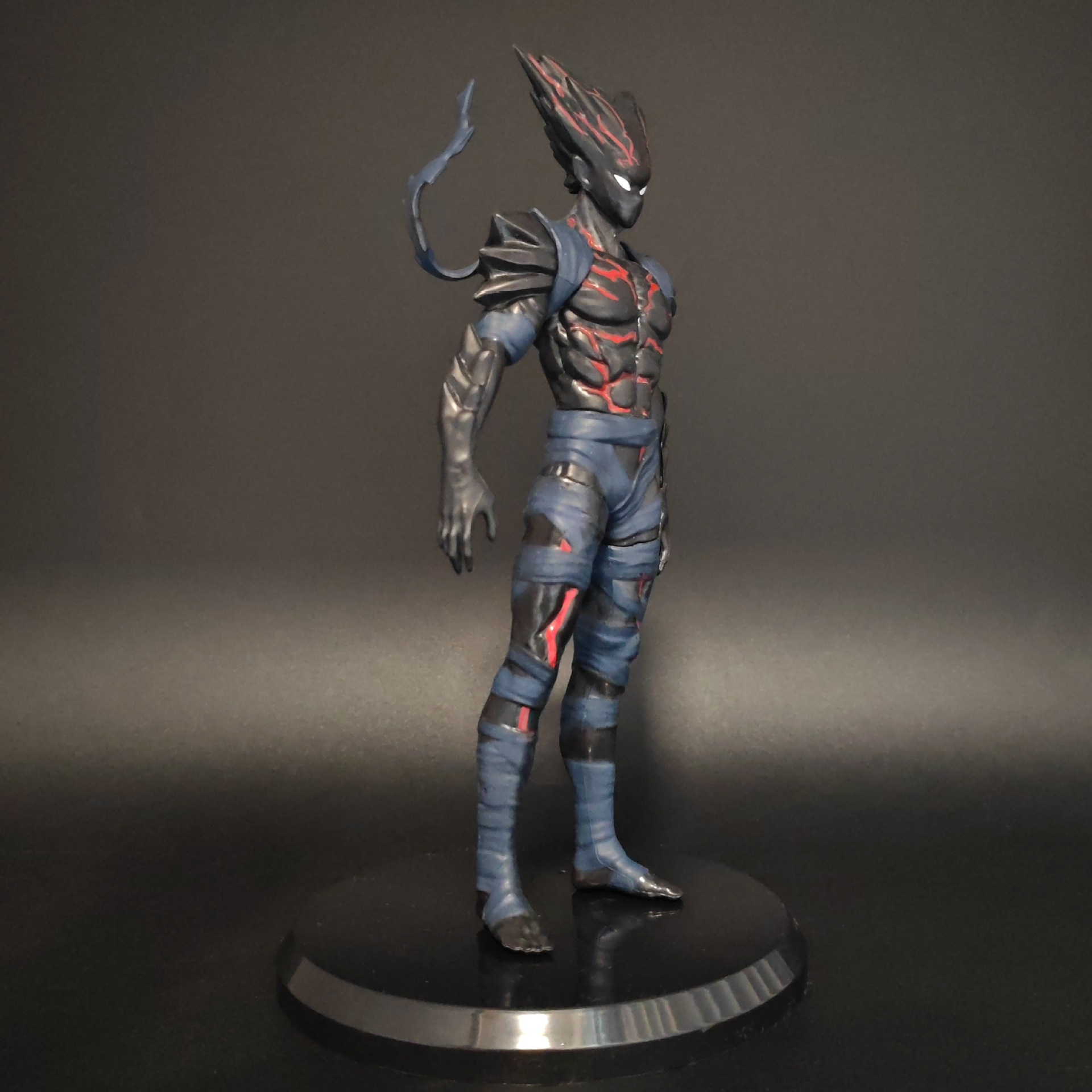 One Punch Man Pre-Cracked Garou Figure