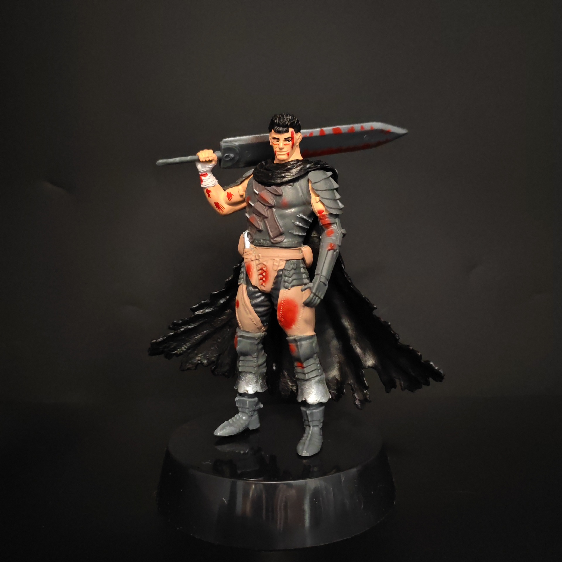 Berserk Guts Battle Damage Ver Figure
