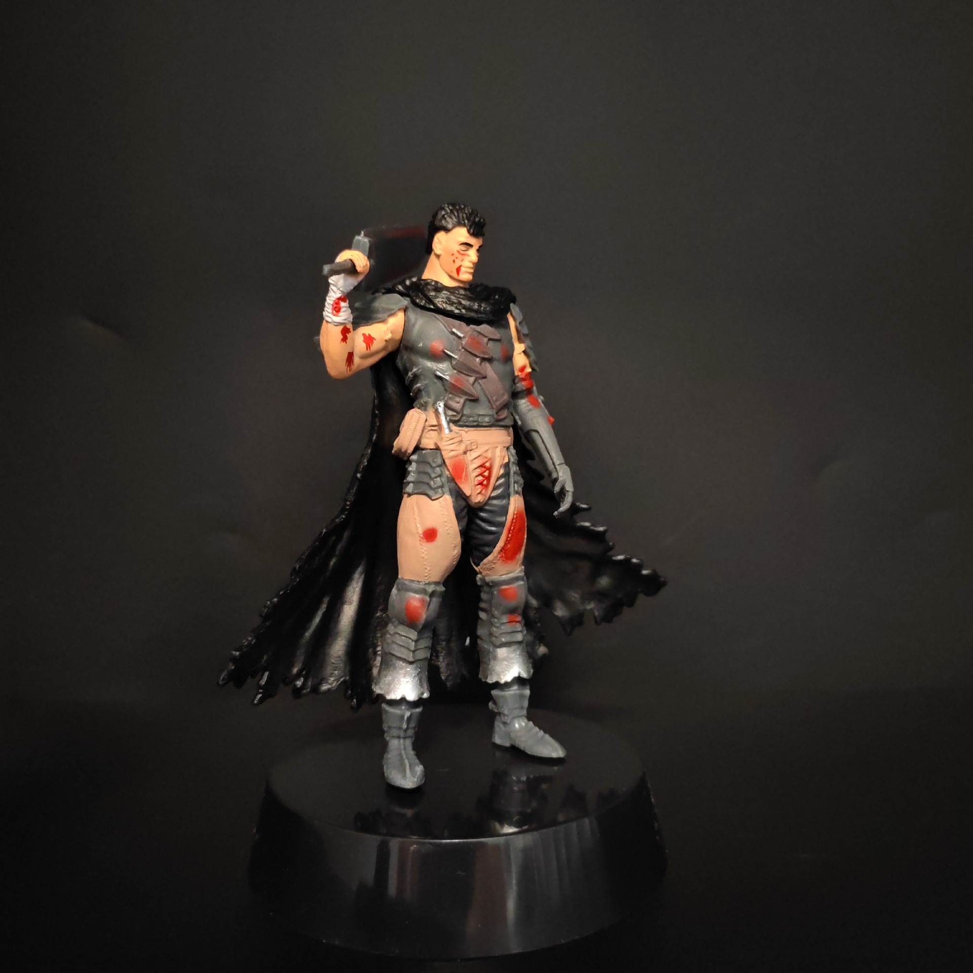 Berserk Guts Battle Damage Ver Figure