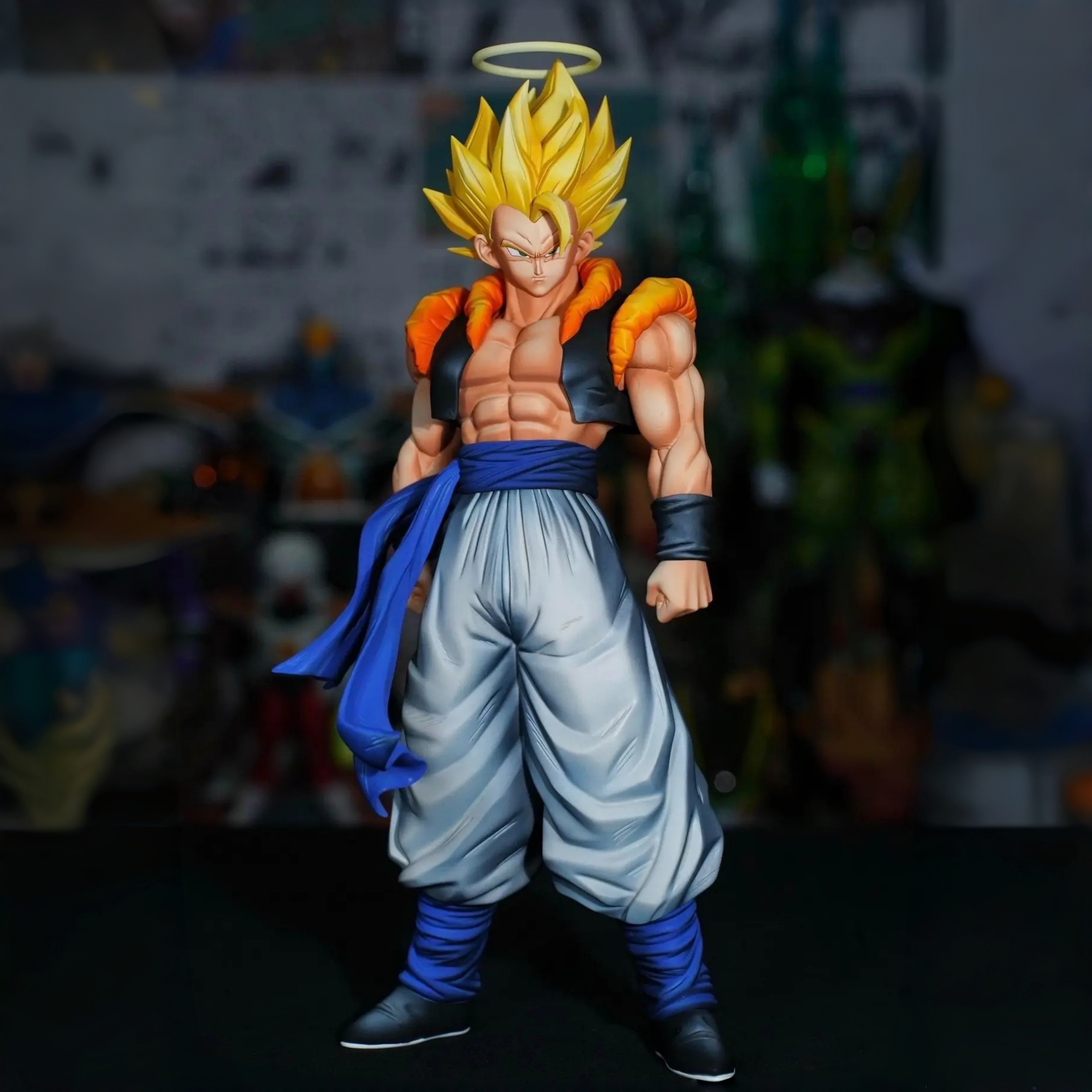 Dragon Ball Z Gogeta Statue