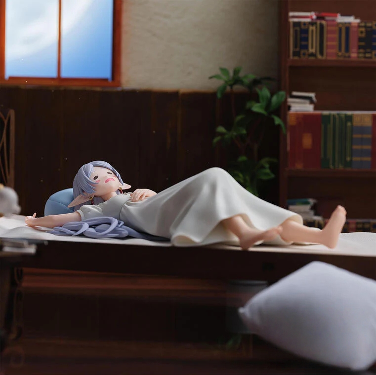 Frieren: Beyond Journey's End Nap Time Cute Figure