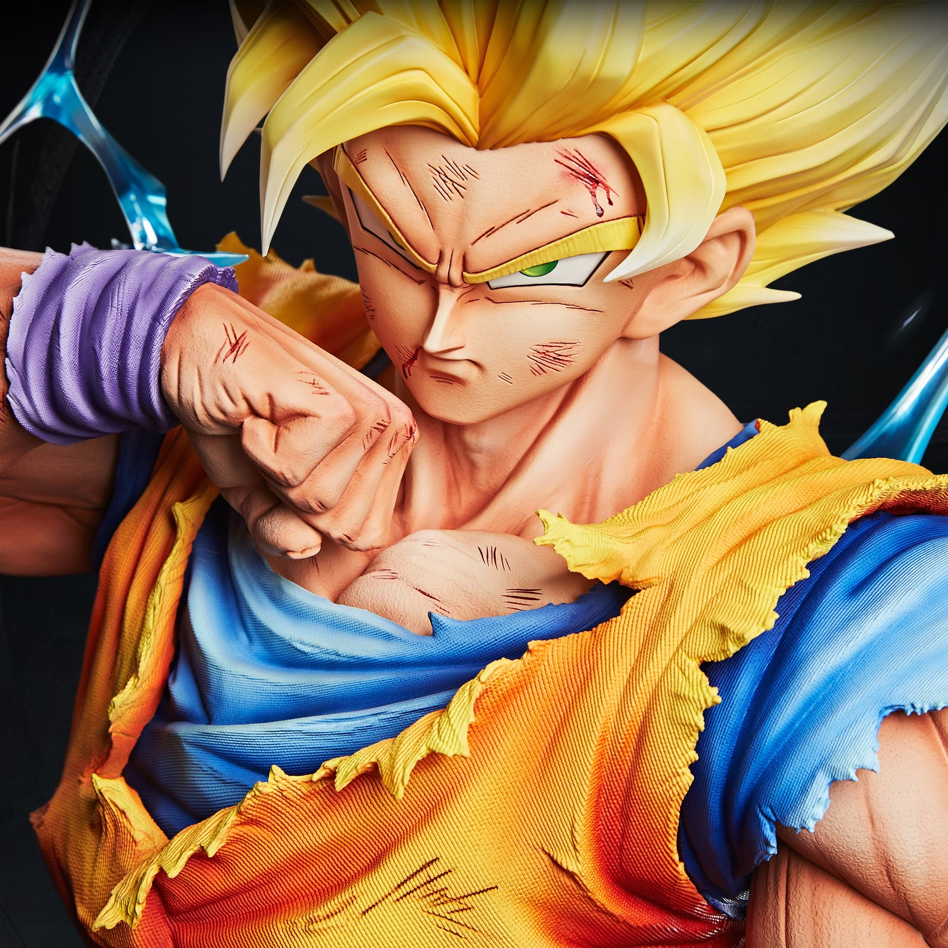 Dragon Ball Z Son Goku SSJ2 Statue