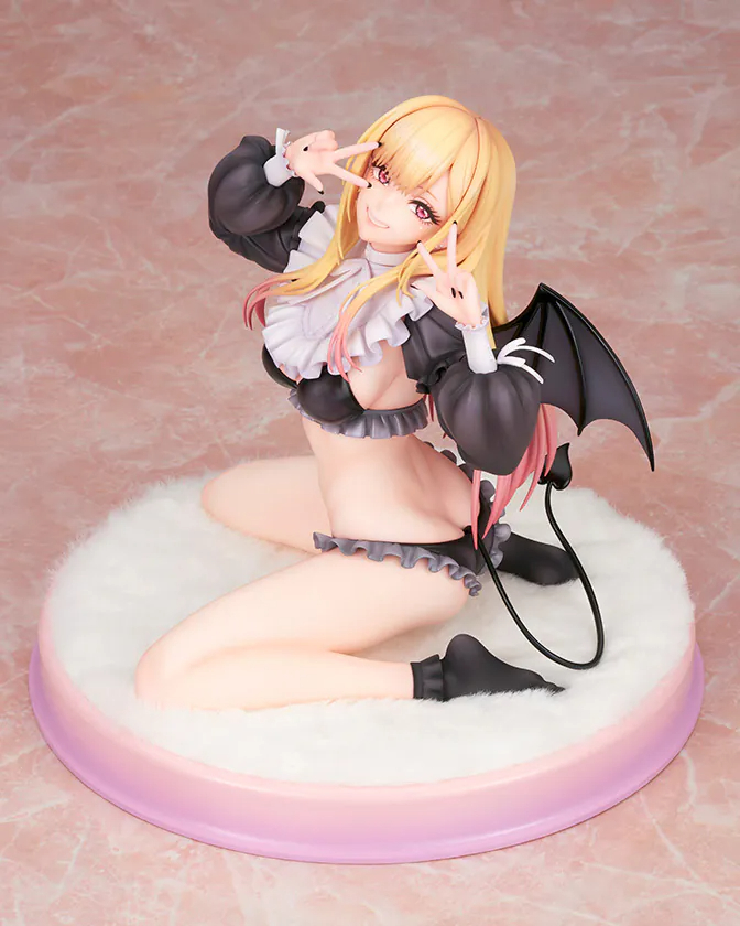 My Dress-Up Darling Kitagawa Marin Liz Statue