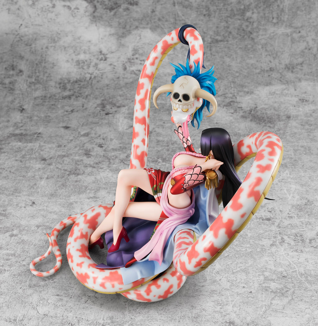 One Piece Boa Hancock Sitting Position Statue