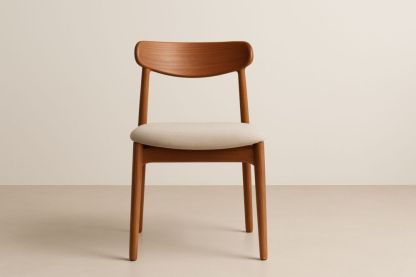 Sedia da pranzo in legno massello con seduta in tessuto poliestere beige