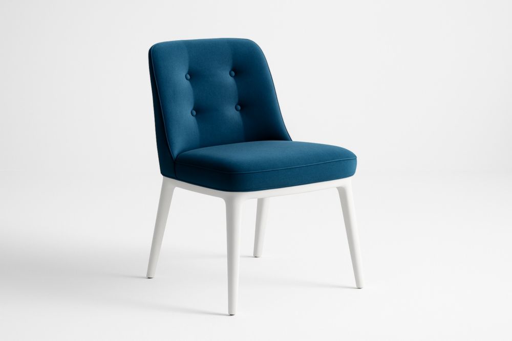 Sedia da pranzo imbottita in tessuto poliestere blu con struttura in legno massello bianco