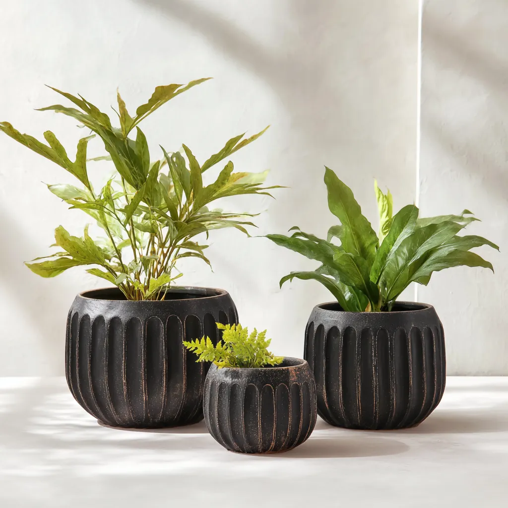 Pots-céramique-33x33x24cm - 26x26x22cm - 18x18x15cm-noir-design moderne-Styleero