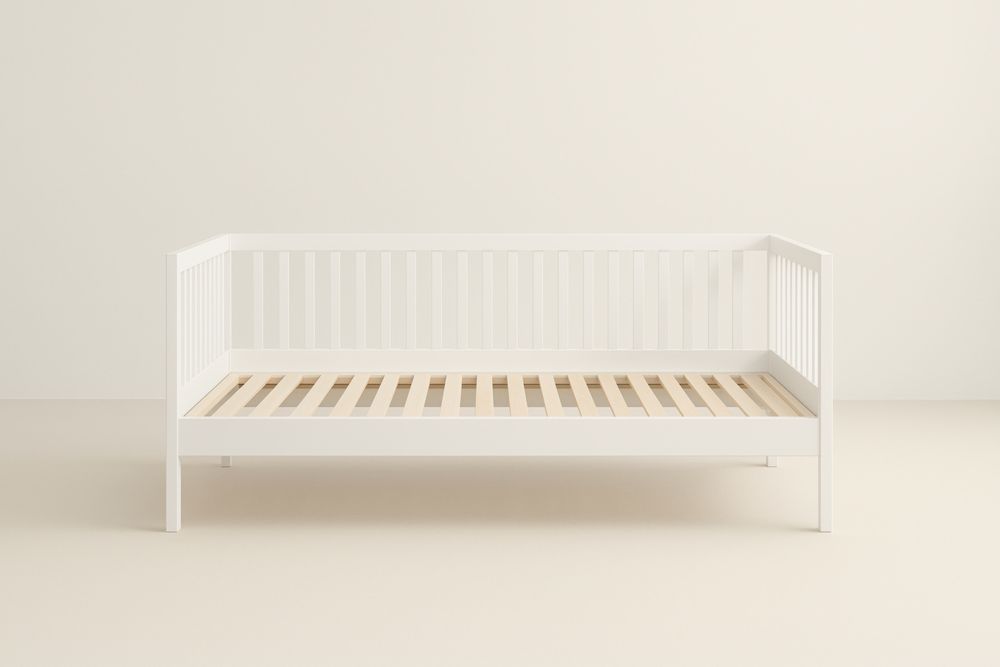 Letto in Legno di Pino Bianco con Sponde