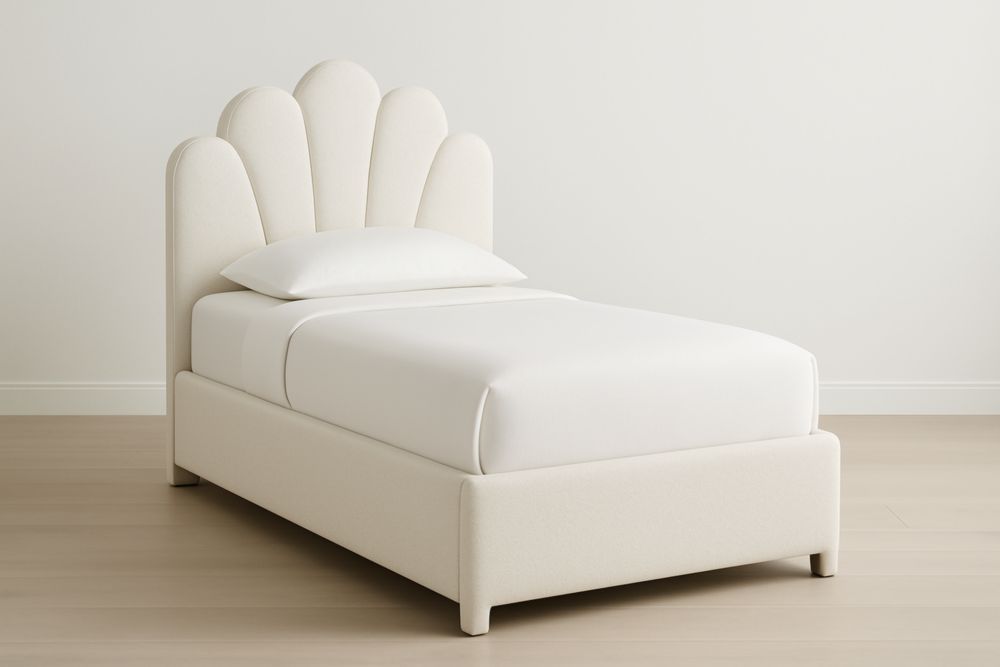 Letto Singolo con Testiera a Conchiglia in Tessuto Bianco