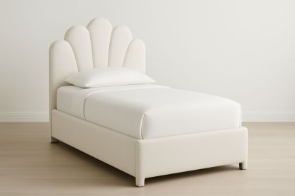 Letto Singolo con Testiera a Conchiglia in Tessuto Bianco