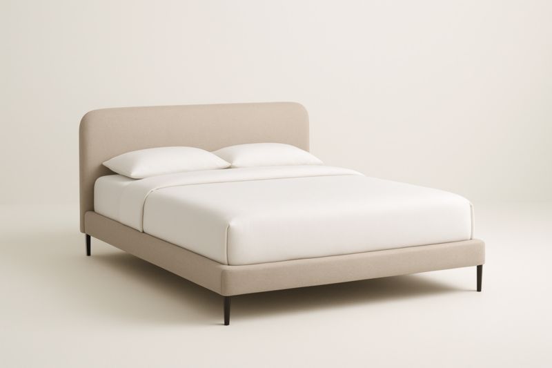 Letto matrimoniale in tessuto beige con struttura in metallo-Moranilvo