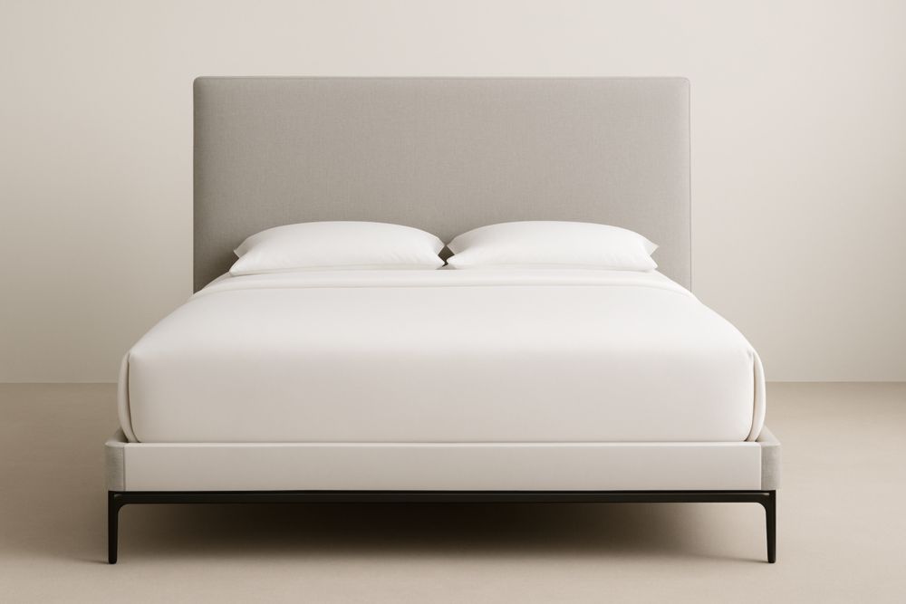 Letto imbottito in tessuto con struttura in alluminio nero-Belonirta