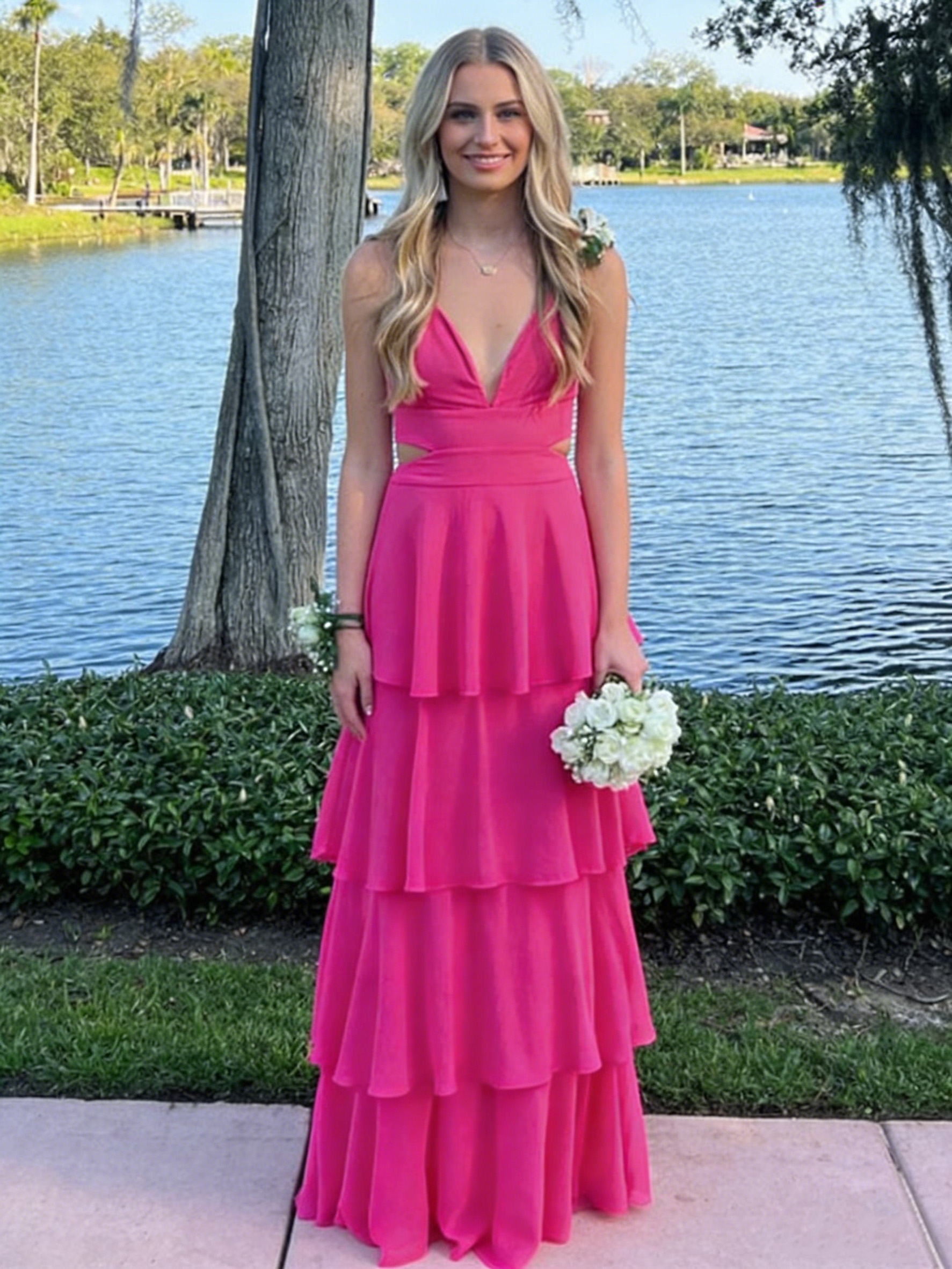 Chiffon Tiered Spaghetti Straps Evening Dresses