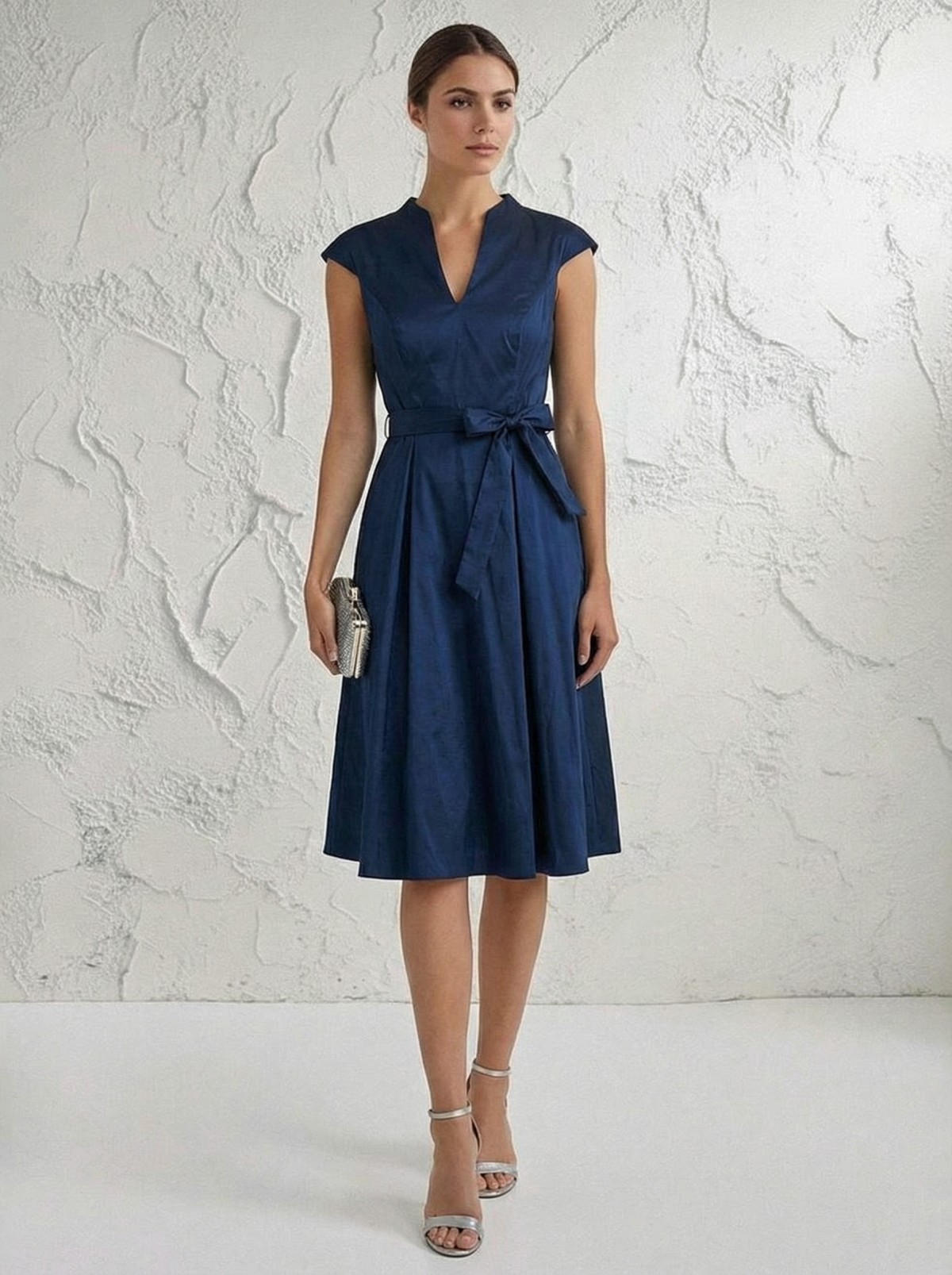 Satin V Neck A Line Bow Mother of the Bride Dresses