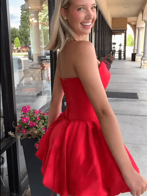 Satin Strapless Mini Cocktail Dresses with 3D Flower