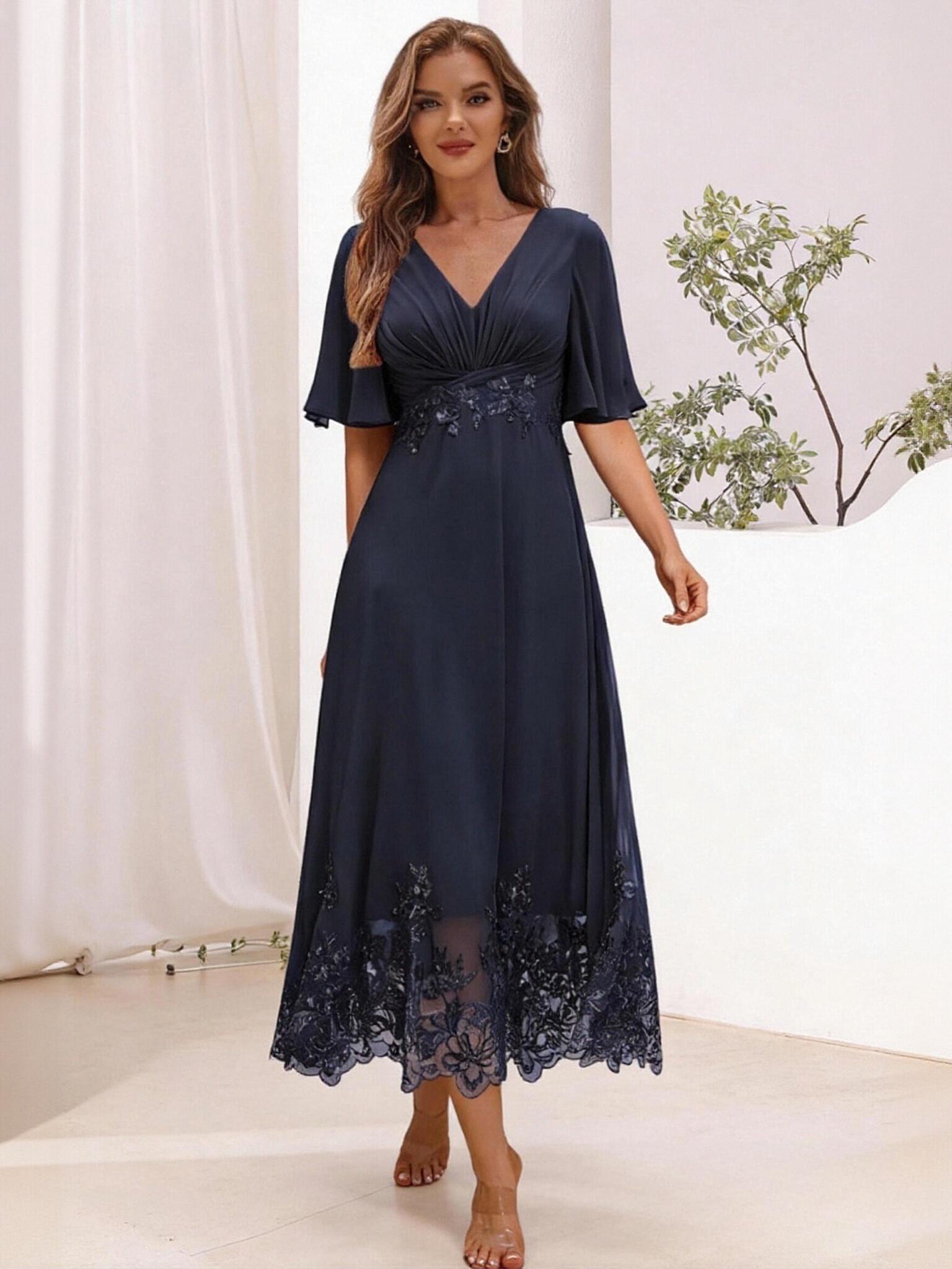A Line V Neck Chiffon Appliques Mother of the Bride Dresses