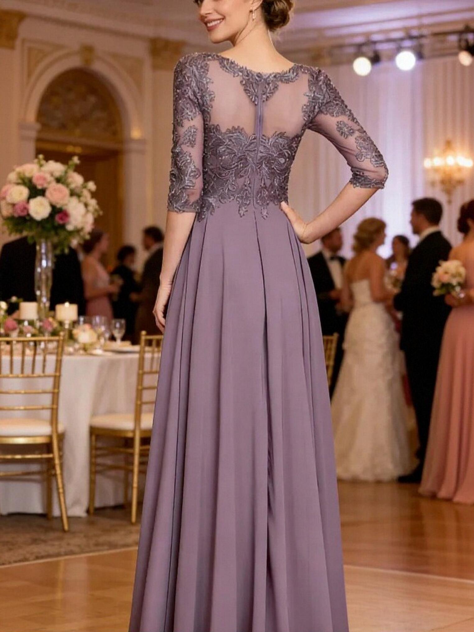 Appliques A Line Chiffon Scoop Neck Mother of the Bride Dresses