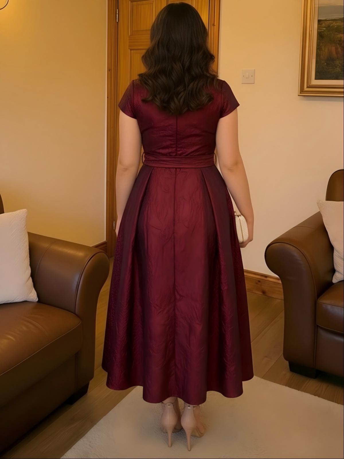 V Neck Short Sleeves A Line Mother of the Bride Dresses