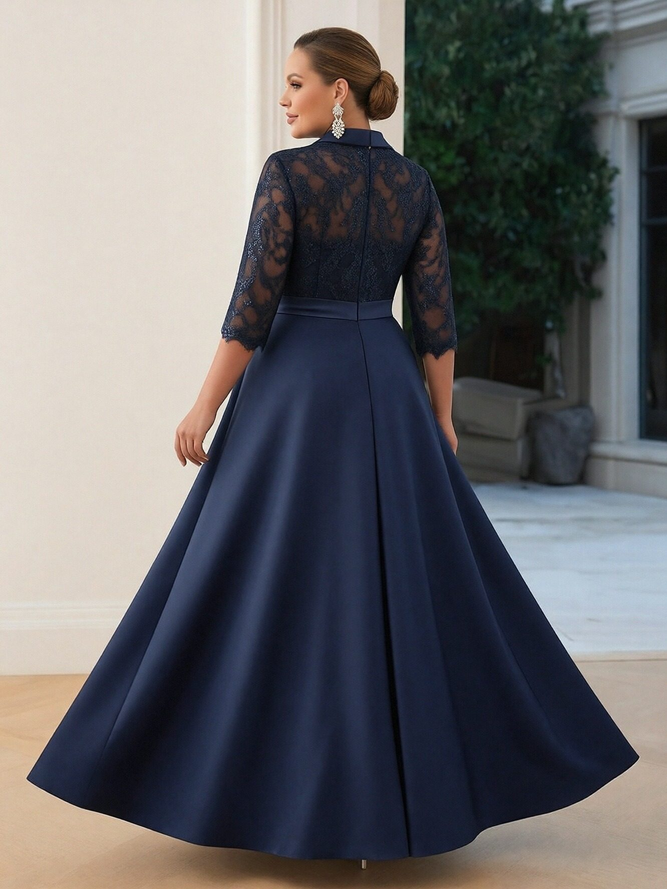 Appliques Lace V Neck A Line Mother of the Bride Dresses