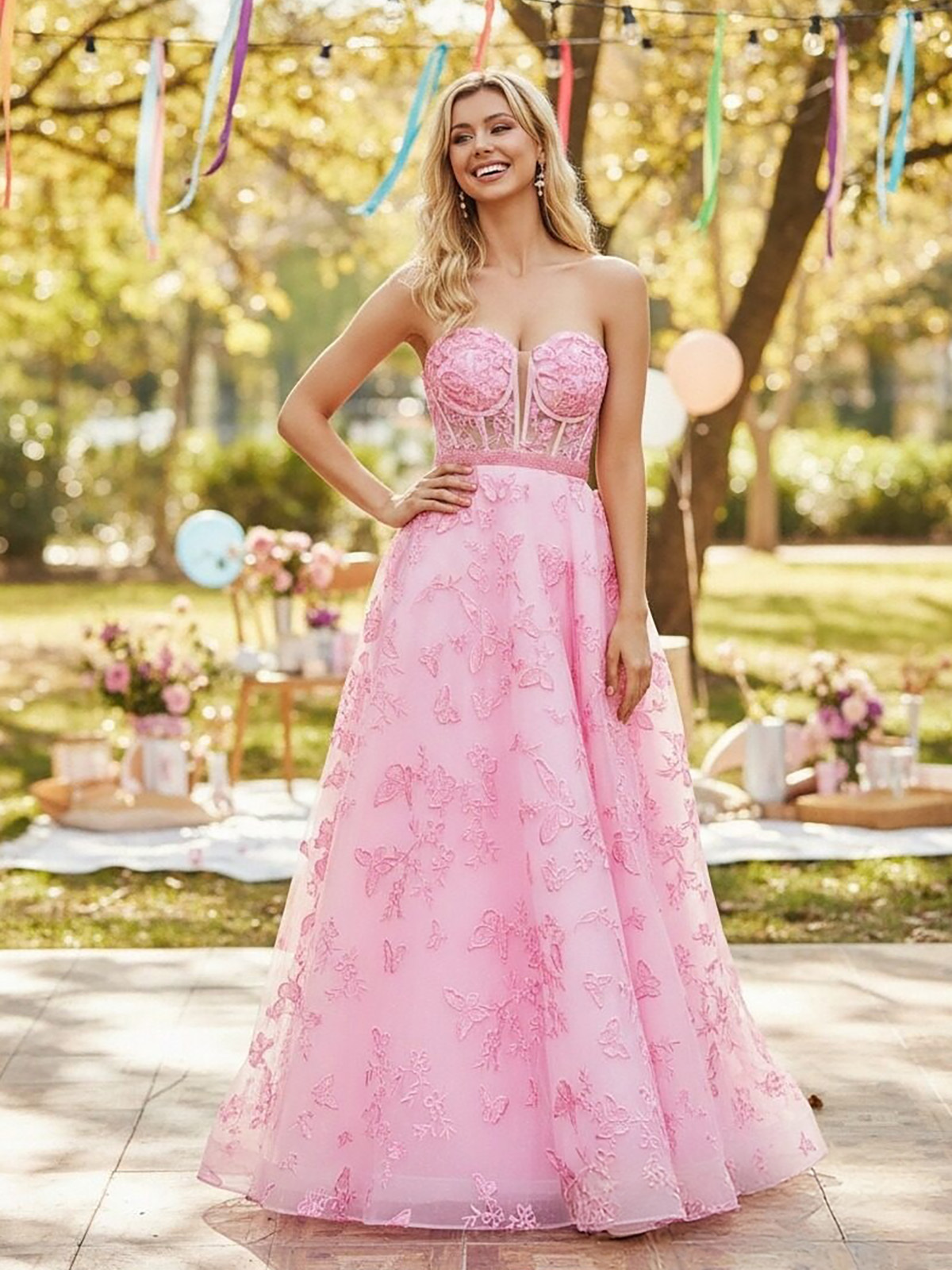Strapless Appliques Tulle A Line Prom Dresses