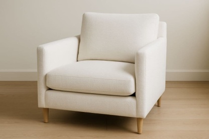 Poltrona in Tessuto Crema con Gambe in Legno Massello-Baronilta