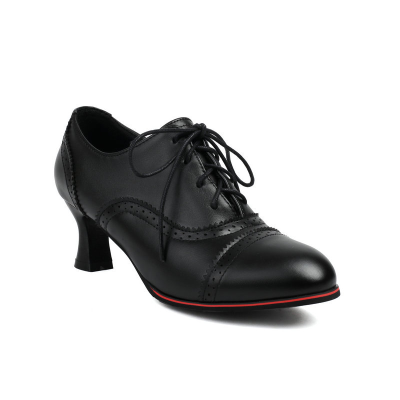 Vintage Wingtip Heels: Stylish Lace-Up Shoes for Everyday & Date Nights