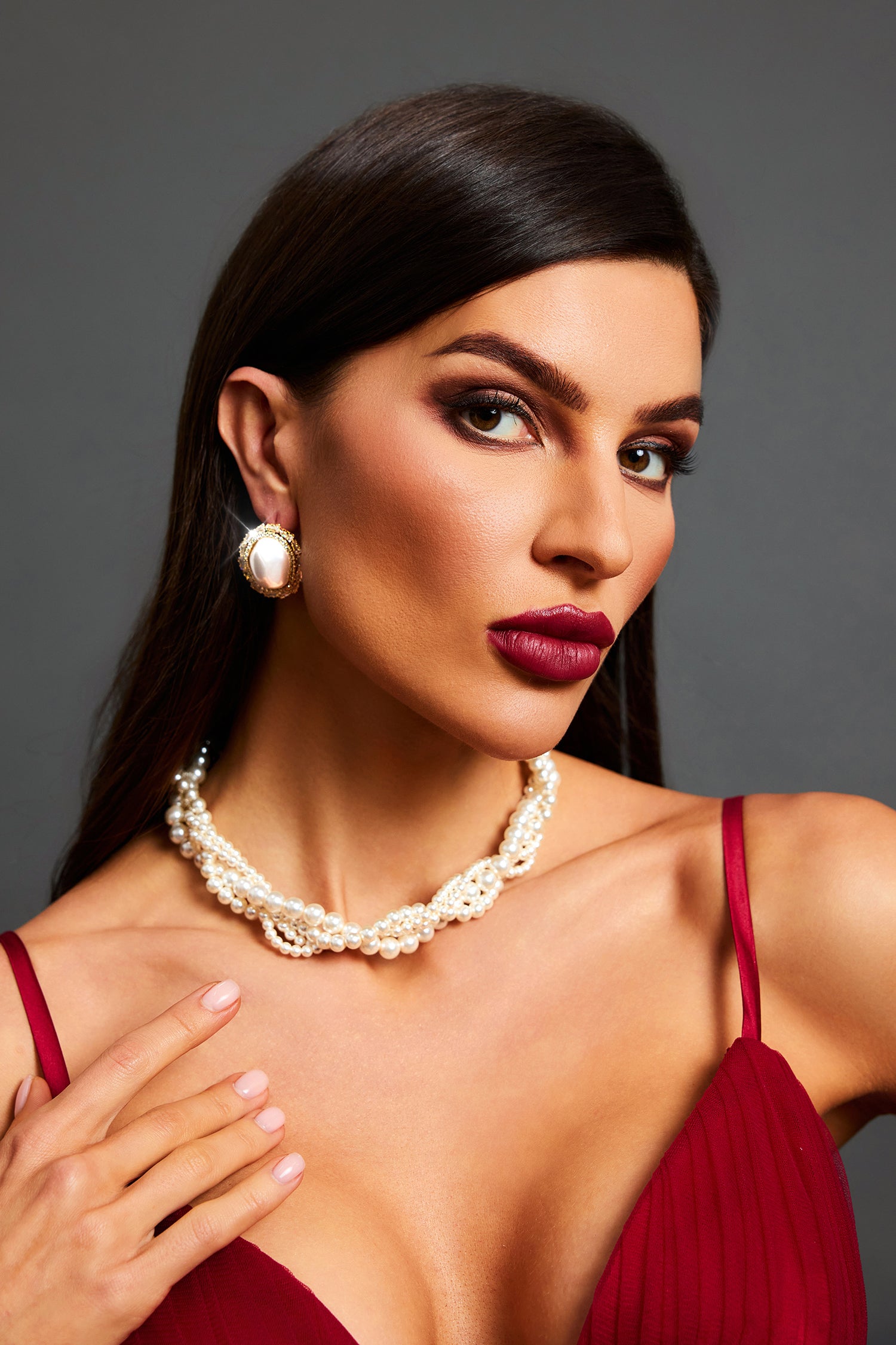 Juyce Pearl Entangle Pendant