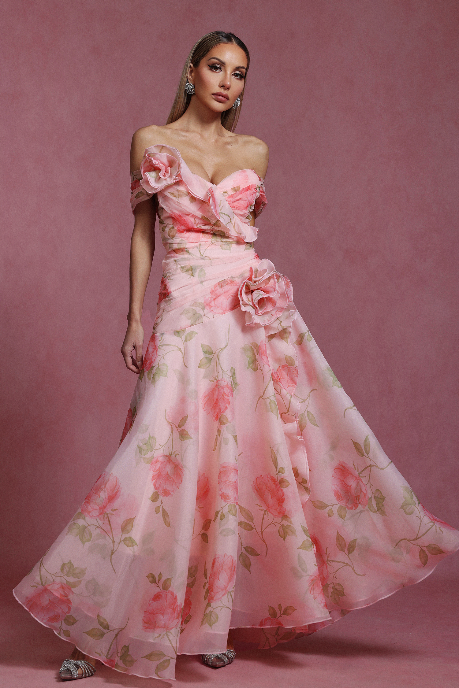 Jussi Sleeveless Flowers Flounce Maxi Dress