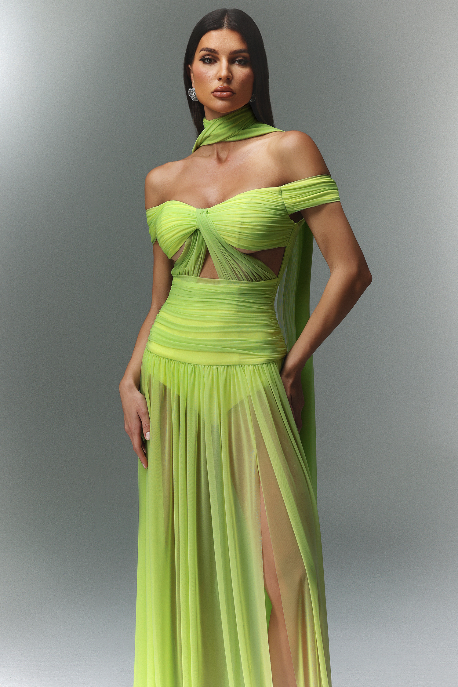 Peoph Off-The-Shoulder Hollowed Out Maxi Dress