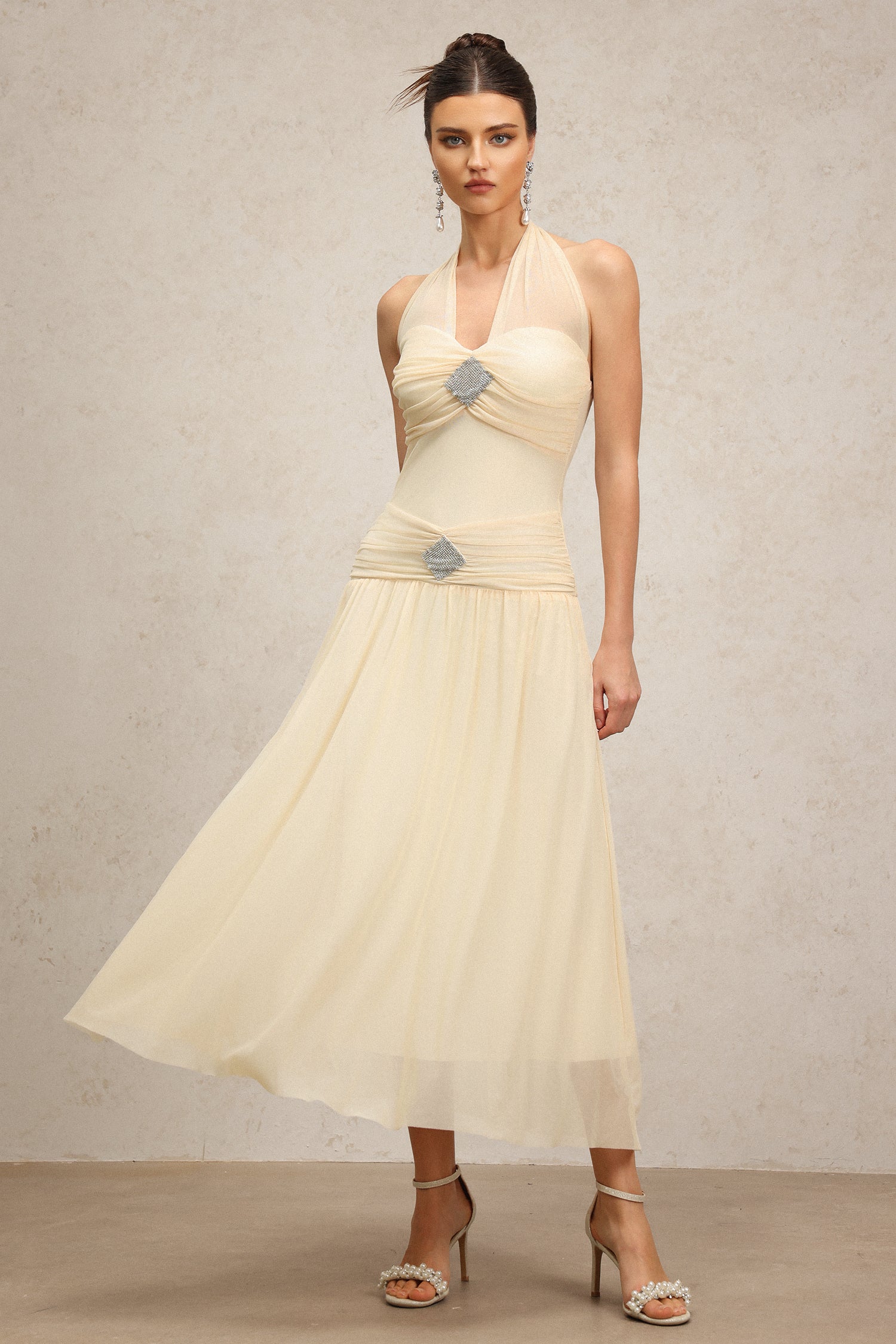 Janiyah Sleeveless Folds Diamond Maxi Dress