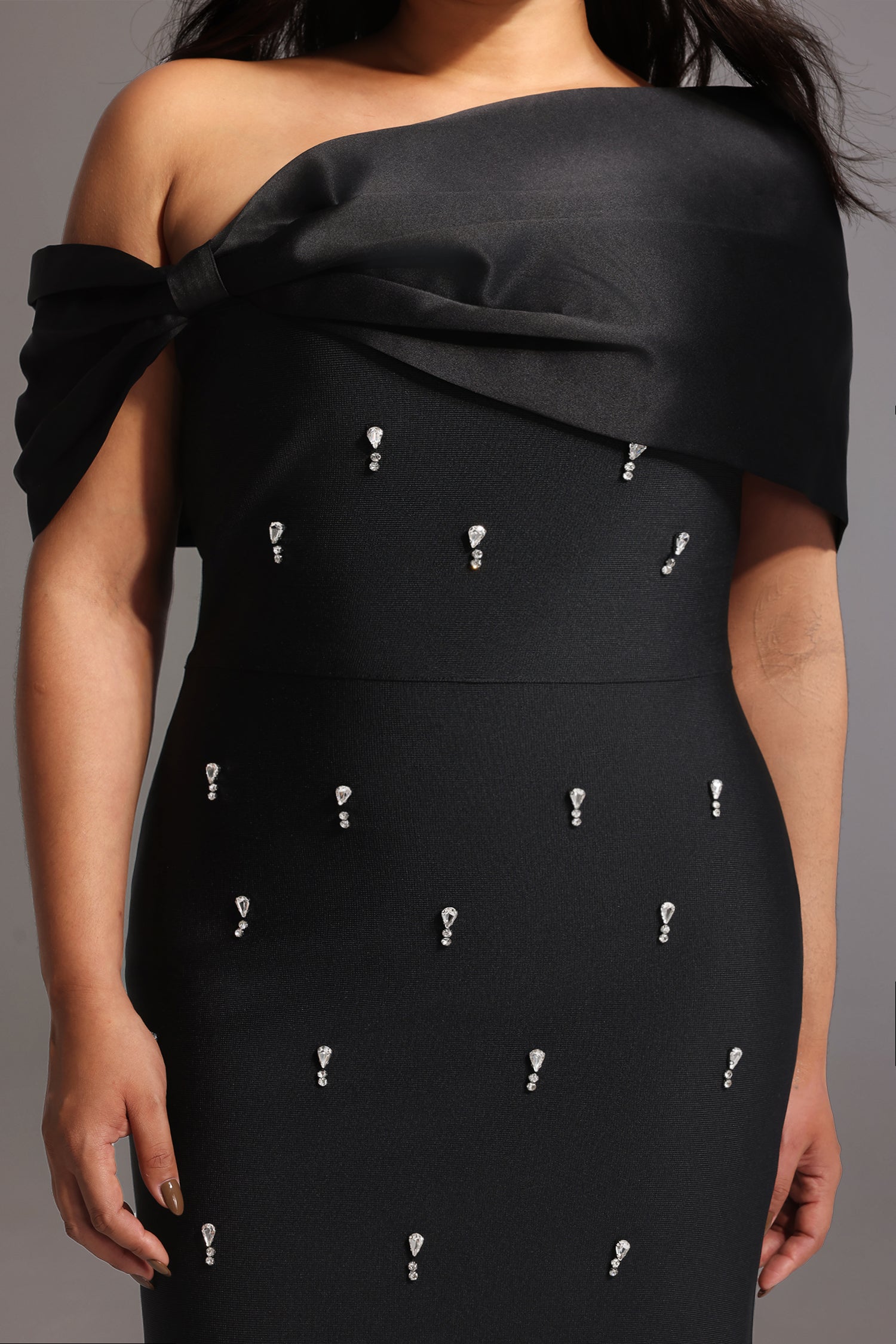 Palez Sleeveless One Shoulder Diamond Bow Bandage Maxi Dress