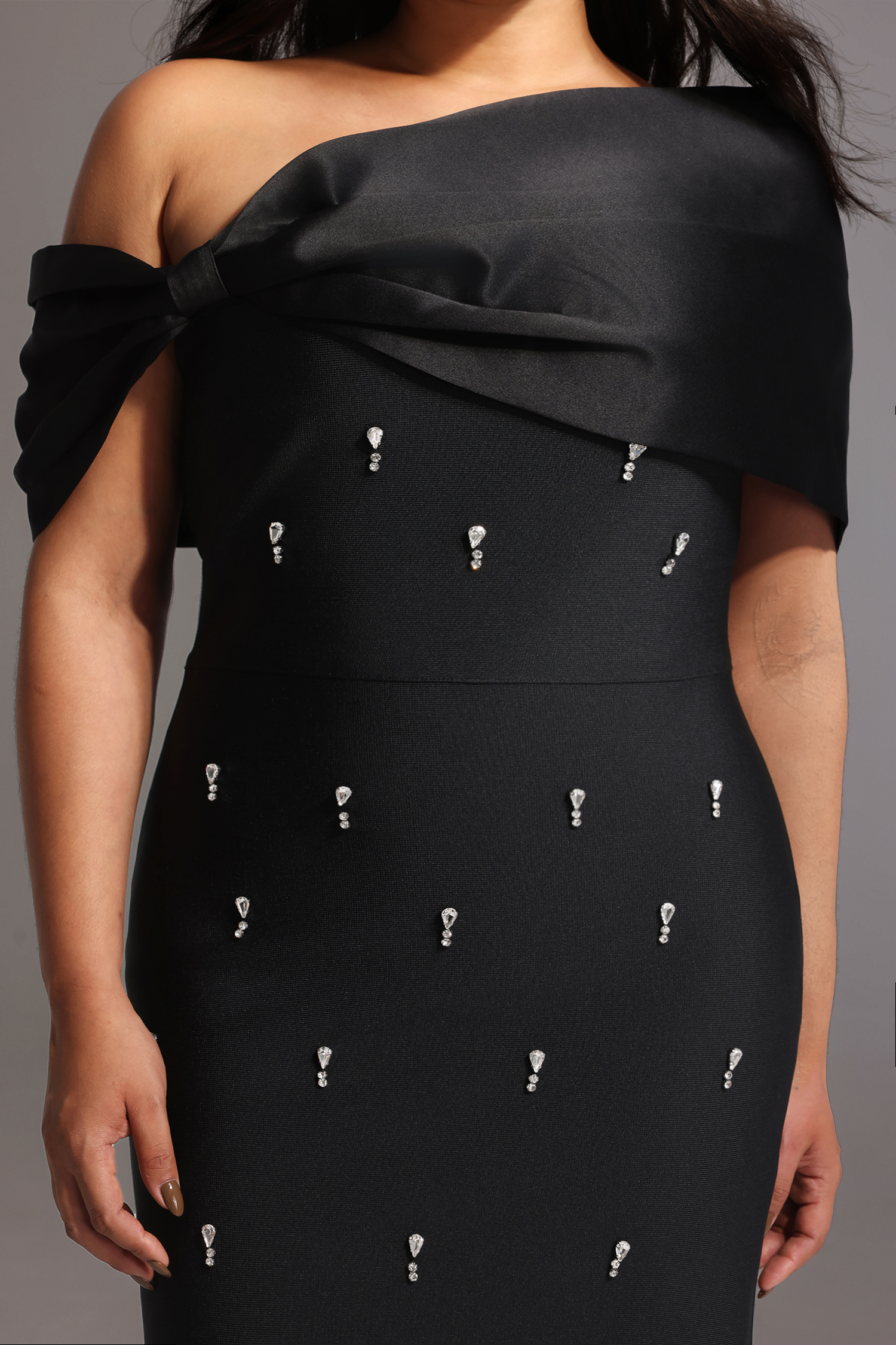 Palez Sleeveless One Shoulder Diamond Bow Bandage Maxi Dress