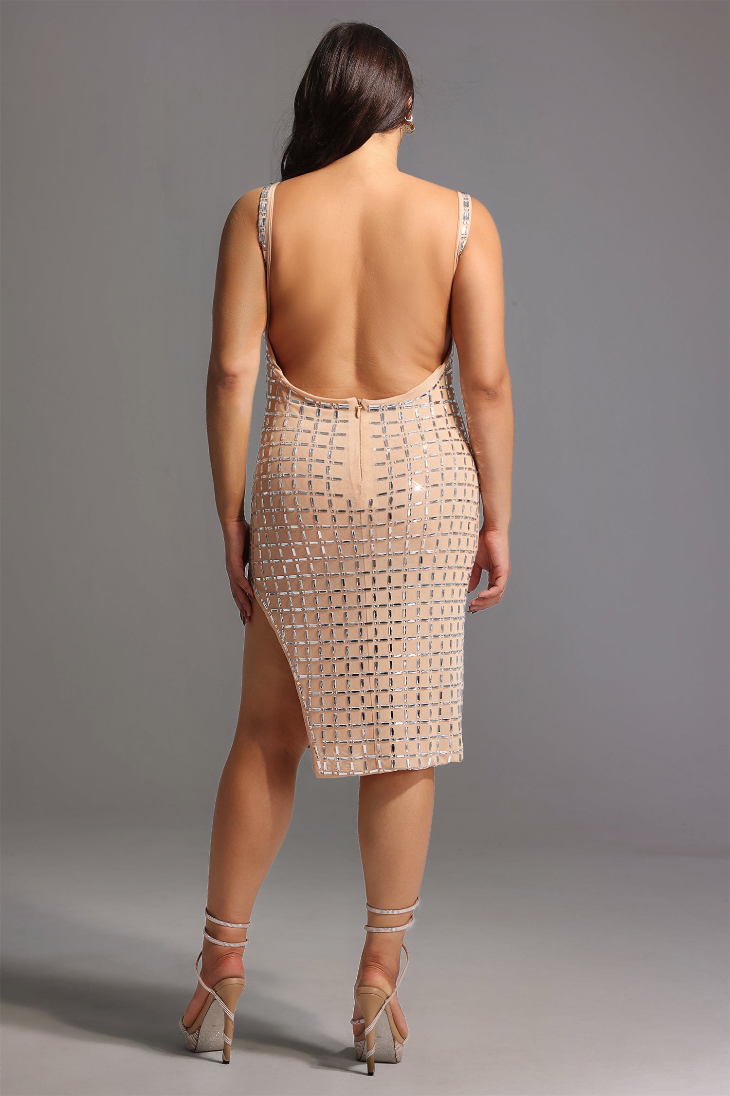 Riza Sleeveless Diamond Midi Dress