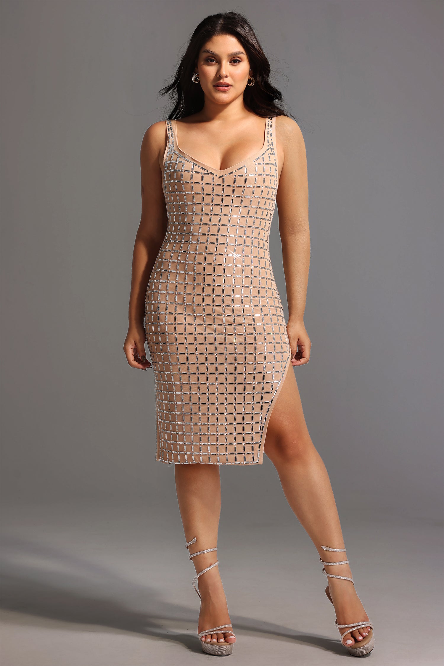 Riza Sleeveless Diamond Midi Dress