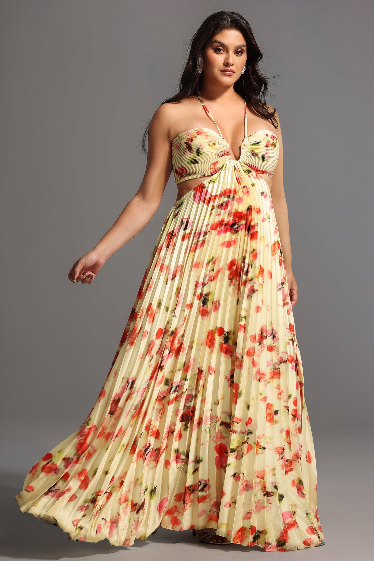 Huresa Halter Sleeveless V-Neck Hollow Out Maxi Dress