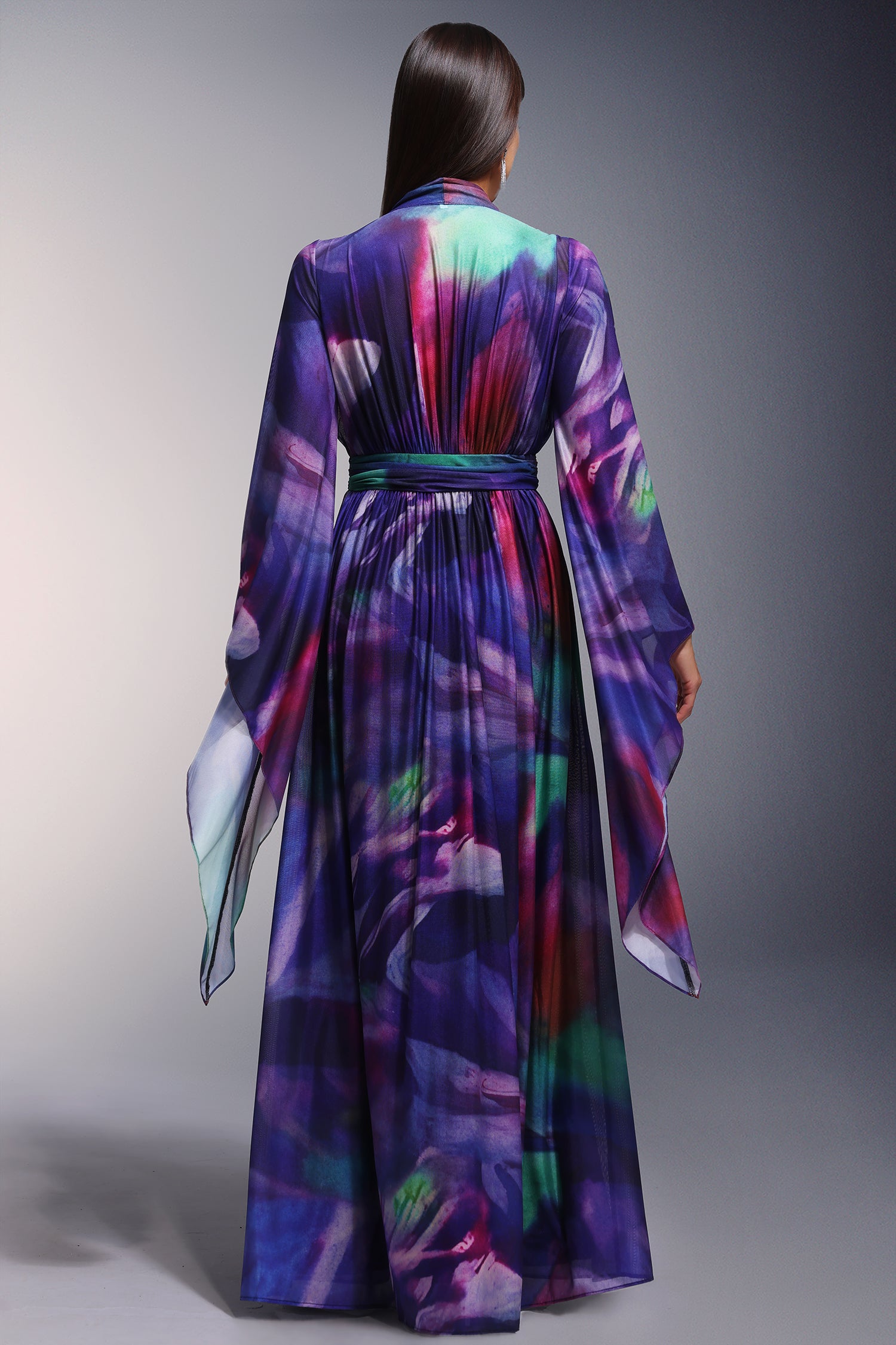 Gerasa Fold Long Sleeves Maxi Dress