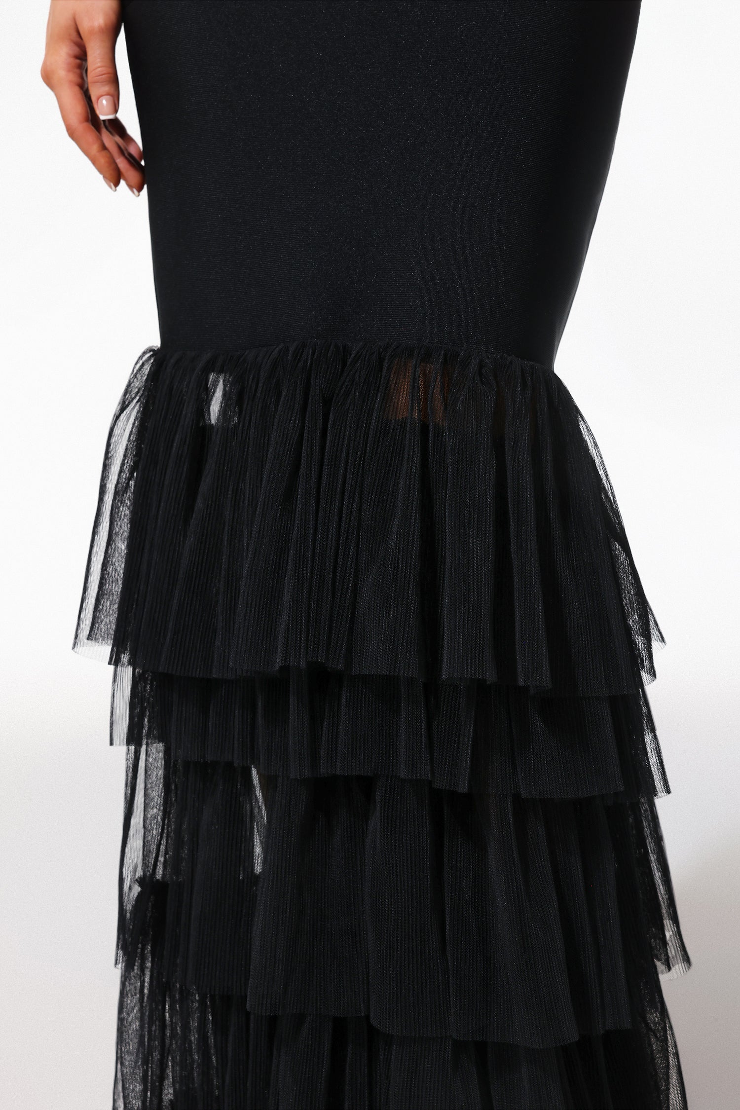 Mio Sleeveless Fish Tail Mesh Yarn Bandage Maxi Dress