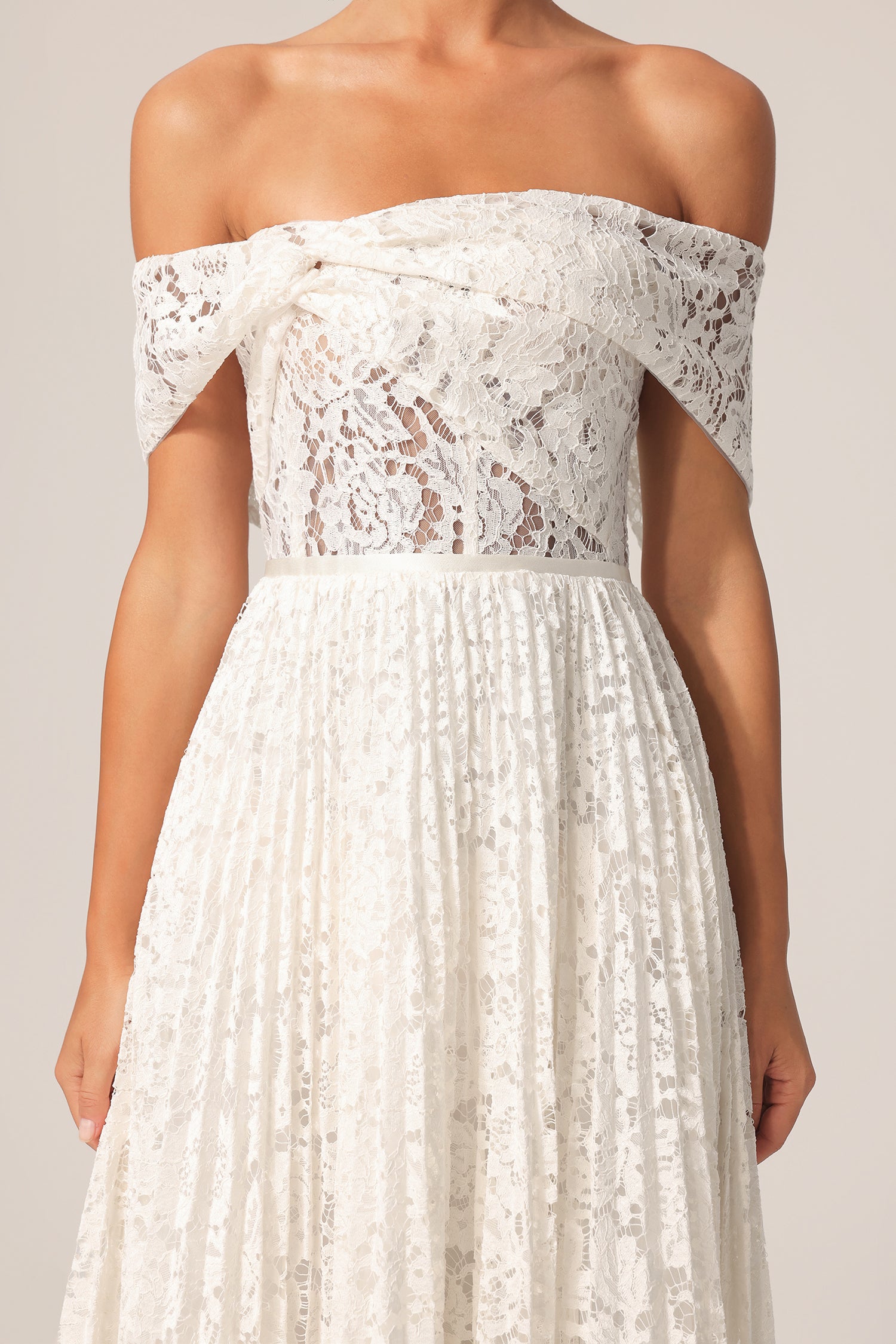 Sagako Off-The-Shoulder Folds Flowers Lace Maxi Dress